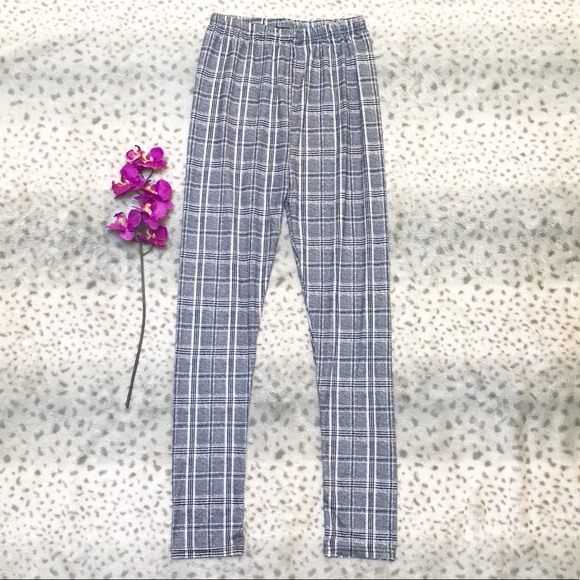 High Waisted Plaid Leggings - Picture 2 of 4